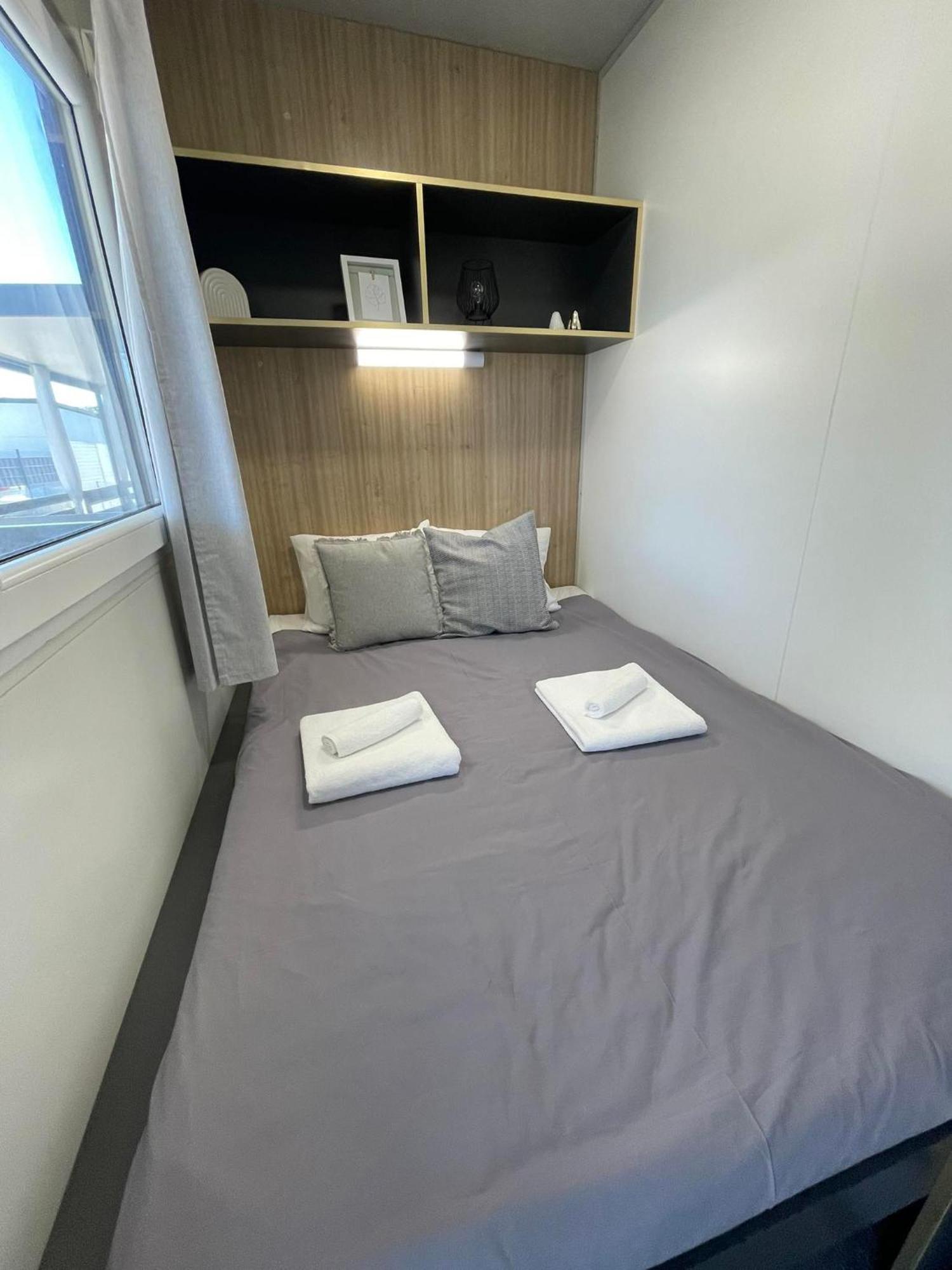 Bunar Mobile Home, 50m From The Sea In Sveti Petar Na Moru Campsite *
